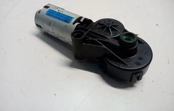 Hyundai Tucson TL Seat adjustment motor 88584-C1000