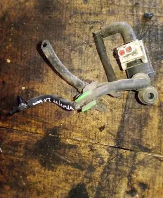 Ford Mondeo Mk III Turbo solenoid valve 93BB9H465BA