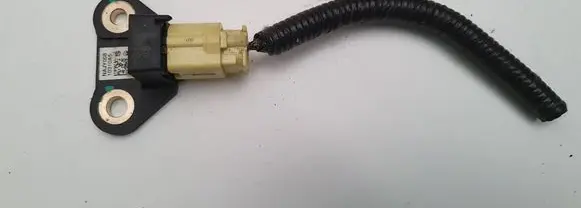 Renault Koleos I Airbag deployment crash/impact sensor NAJY008