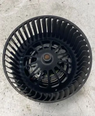 Ford Focus Heater fan/blower 1736007103