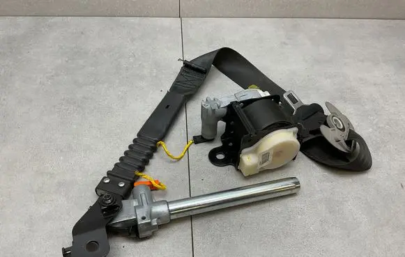KIA Sportage Front seatbelt 888203U200ED