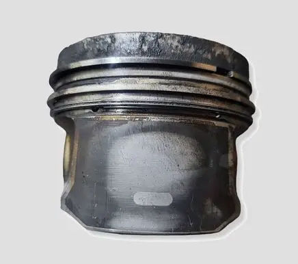 Volvo S60 Piston D4204T8