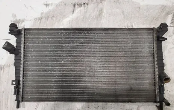 Volvo V50 Coolant radiator 3M5H8005TL 22FEB20070