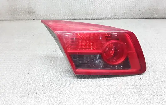Renault Vel Satis Tailgate rear/tail lights 8200014362
