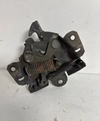 Mitsubishi Outlander Engine bonnet/hood lock/catch 