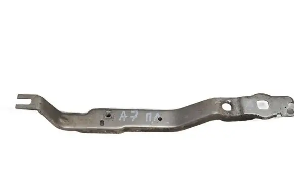 Audi A7 S7 4G Headlight/headlamp mounting bracket 4G8807592