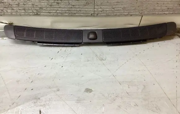 Volvo XC90 Dash center air vent grill 0340987