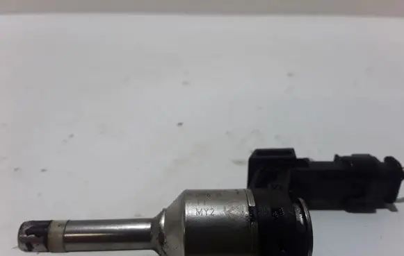 Volkswagen Golf VI Fuel injector 03F906036B 05612M IHR3032