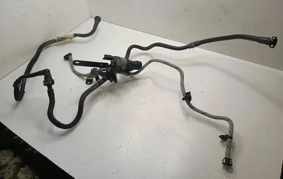 Citroen DS7 Crossback Turbo solenoid valve V7595573