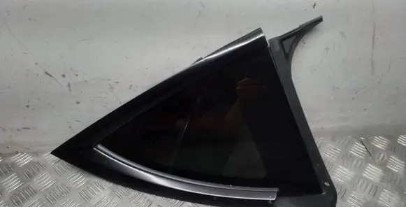 Tesla Model Y Rear vent window glass 160080900A
