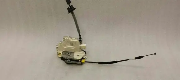 Audi A1 Front door lock 8X2837016B