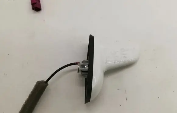 Mercedes-Benz E C207 W207 Aerial GPS antenna