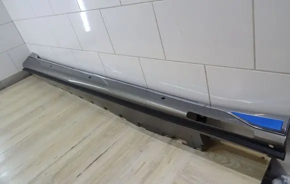 BMW 7 F01 F02 F03 F04 Side skirt front trim 51779464162