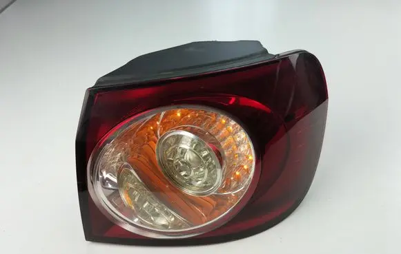 Volkswagen Golf Plus Rear/tail lights 5M0945096N 89033608
