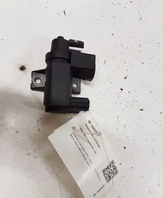 Vacuum valve