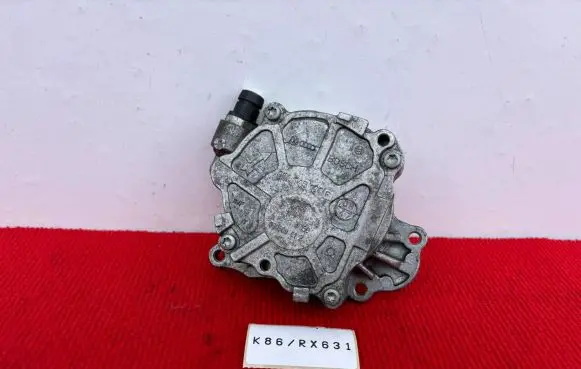Audi Q3 8U Vacuum pump 03L145100F