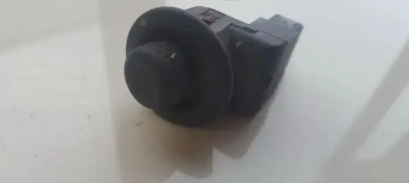 Renault Kangoo I Wing mirror switch 7700847433 103558