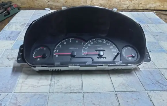 Hyundai Trajet Speedometer (instrument cluster) 940033A861