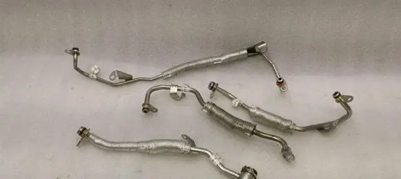 Mercedes-Benz E W238 Turbo turbocharger oiling pipe/hose A2561801600