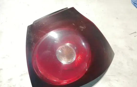 Volkswagen Golf V Tailgate rear/tail lights 1K6945096G