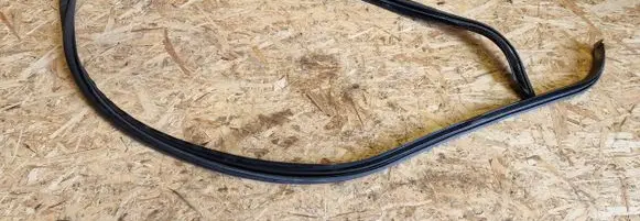 Ford Explorer Front door rubber seal 