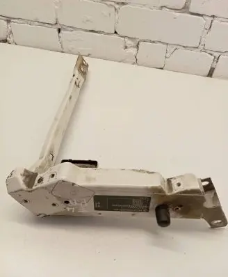 Volkswagen Transporter - Caravelle T4 Headlight/headlamp mounting bracket 701422495B