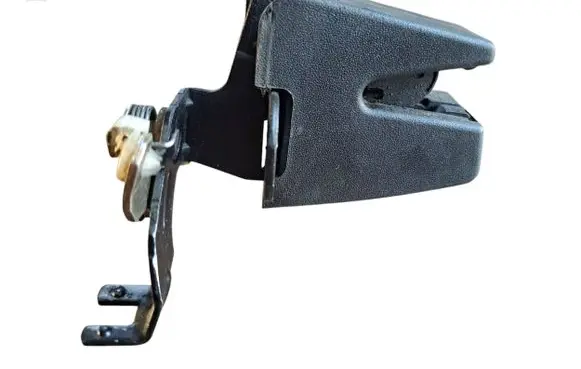 Volkswagen Transporter - Caravelle T5 Loading door lock 7H0827161