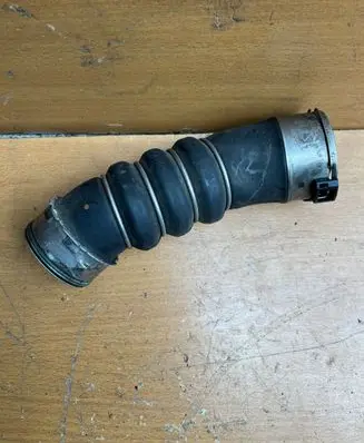 BMW 1 E81 E87 Intercooler hose/pipe 7797480