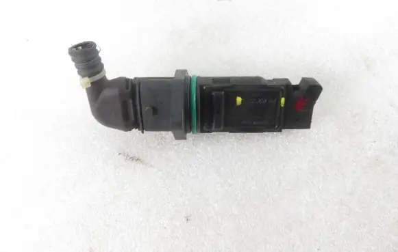 Volvo S60 Mass air flow meter F00C2G2064