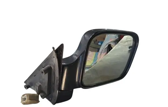 Isuzu Trooper Front door electric wing mirror E13010624 010624