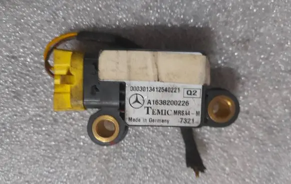 Mercedes-Benz ML W163 Airbag deployment crash/impact sensor a1638200226 1638200226