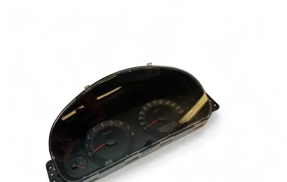 Hyundai Trajet Speedometer (instrument cluster) 940133A600