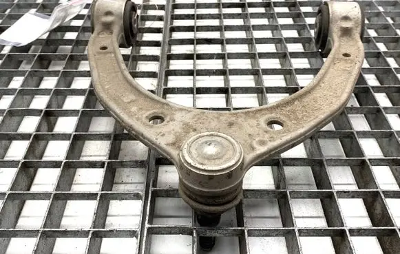 Volkswagen Touareg II Front control arm K195307