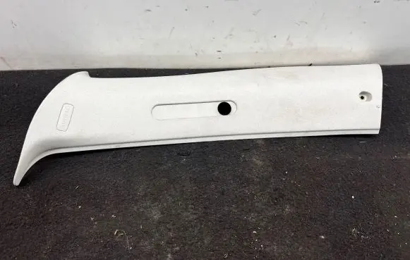 Volkswagen Sharan (C) pillar trim 7M3867288A 3M21A31010AAW