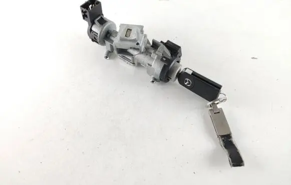 Mazda 3 I Ignition lock 3M513F880AC