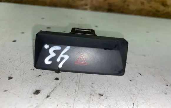 Nissan Navara D23 Hazard light switch 2991254723