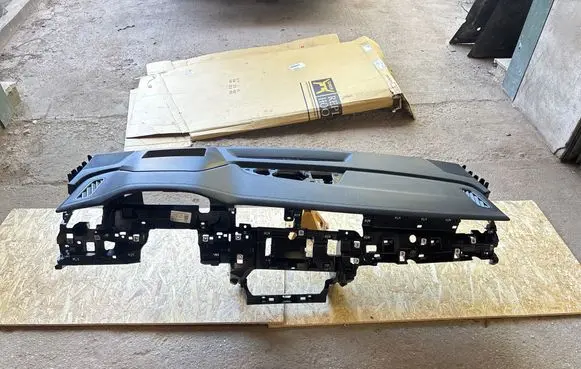 Audi Q8 Dashboard 4M8857067A 4M8857001J 4M0857993