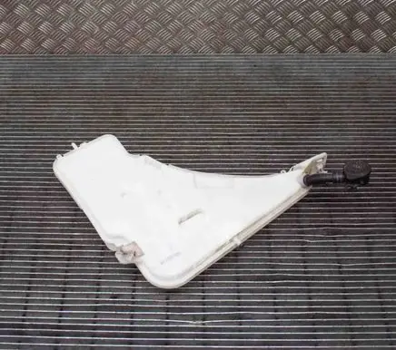 BMW 2 F22 F23 Windshield washer fluid reservoir/tank 7241679