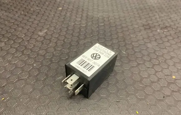 Volkswagen Phaeton Other relay 4E0907307A 7038900229