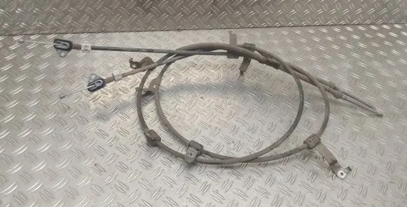 Handbrake/parking brake wiring cable
