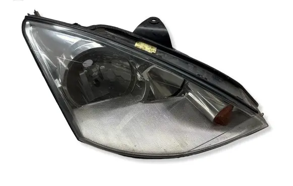 Ford Focus Headlight/headlamp 2M5113W029BD