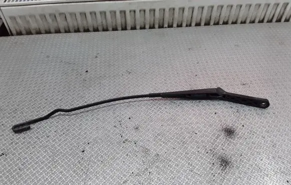 Volkswagen Transporter - Caravelle T4 Front wiper blade arm