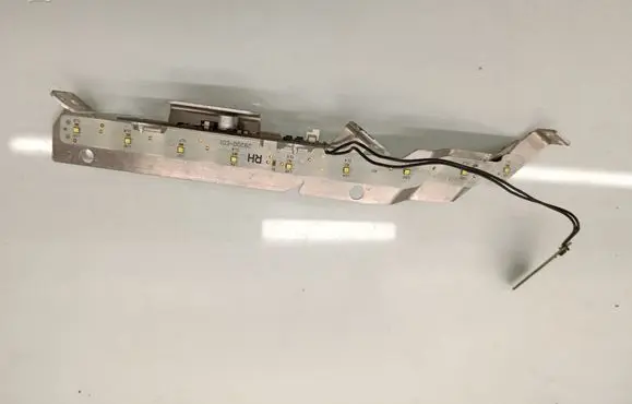 Headlight part