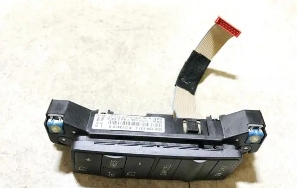 Volkswagen Phaeton Cruise control switch 3d0959537l 1373410a