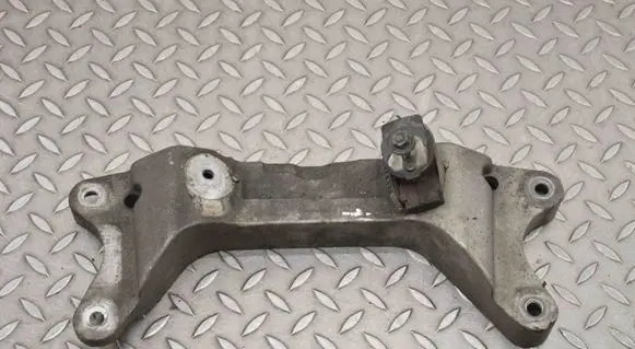 BMW 1 F20 F21 Gearbox mounting bracket 6788826