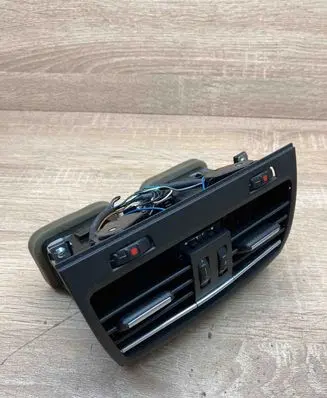 BMW 7 F01 F02 F03 F04 Rear air vent grill 9118249 911824903