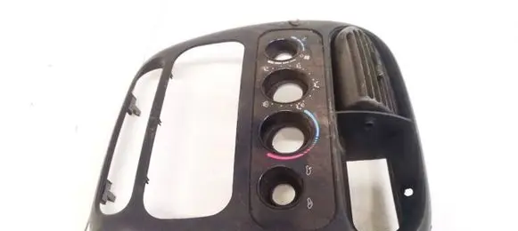 Chrysler Neon I Dash center air vent grill