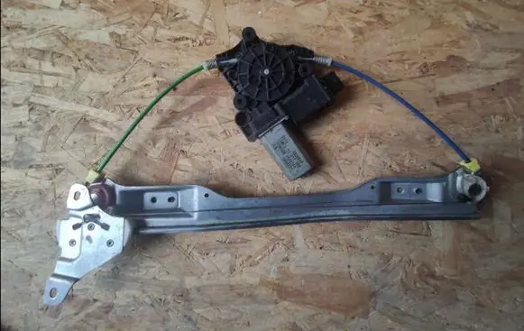 Opel Corsa A Front window lifting mechanism without motor