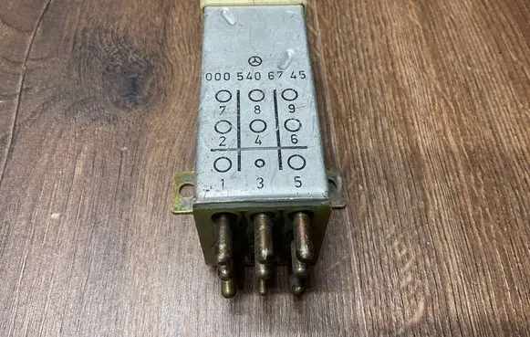 Mercedes-Benz C W202 Other relay 0005406745