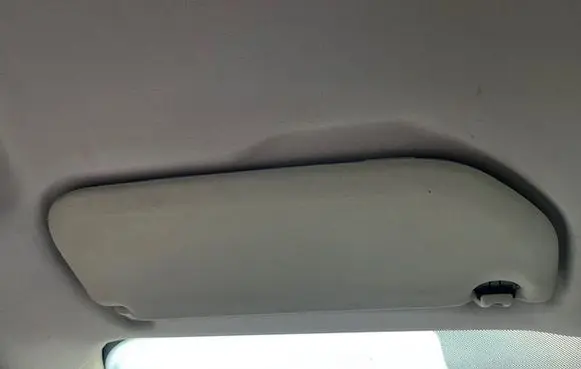 Sun visor